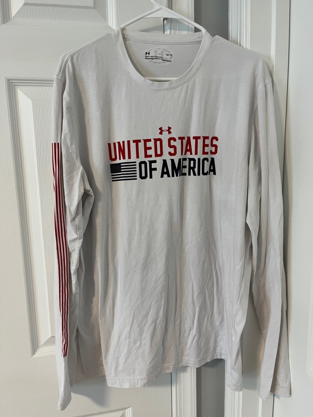 Under Armour Men's White 'United States of America' Long Sleeve Tee